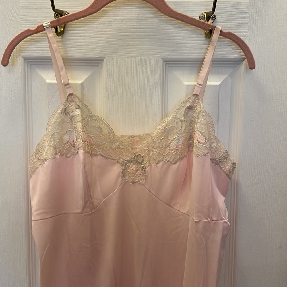 Vanity Fair vintage chemise slip size 38. Pink lace - Picture 2 of 9